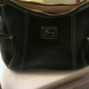Black leather coach pebble