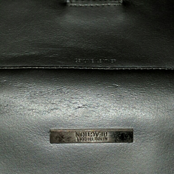Leather Kenneth Cole Reaction silver wallet - Picture 2 of 4
