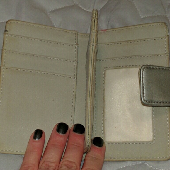 Leather Kenneth Cole Reaction silver wallet - Picture 4 of 4