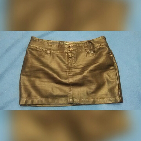 Sexy leather miniskirt :)