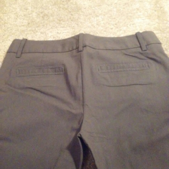 Limited Gray drew fit pants, size 2 - Picture 3 of 3