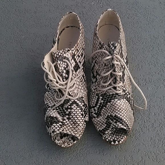 Snake Heels - Picture 2 of 4