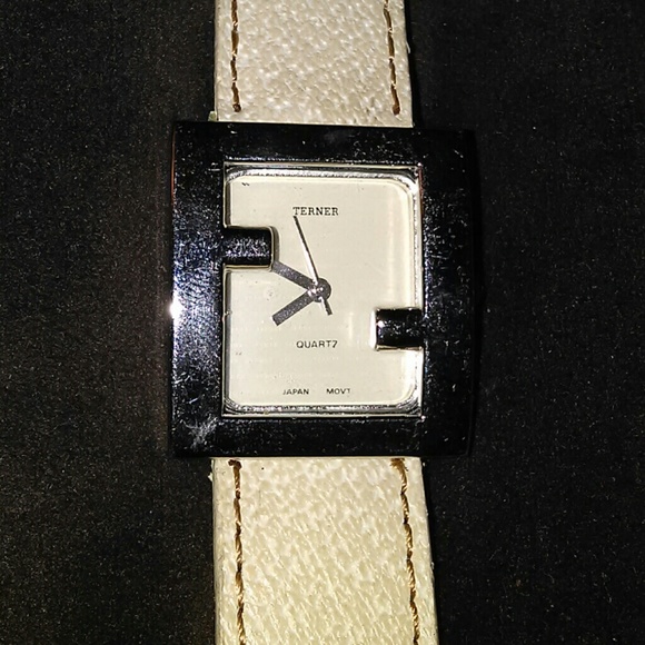 Watch - Picture 2 of 4