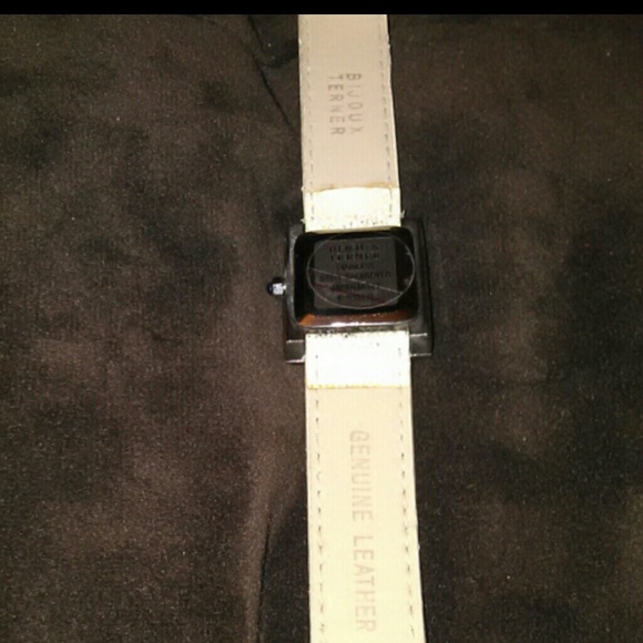 Watch - Picture 4 of 4