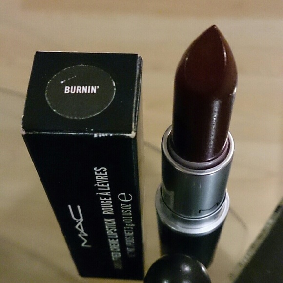 MAC Burnin Lipstick