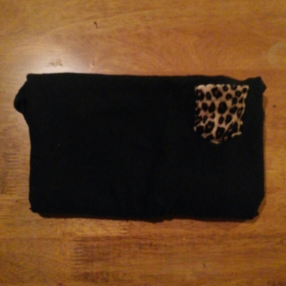 Black Tank Top // Pocket Tee - Picture 4 of 4