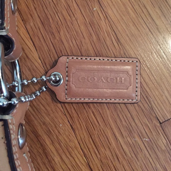 brown COACH bag - Picture 2 of 3