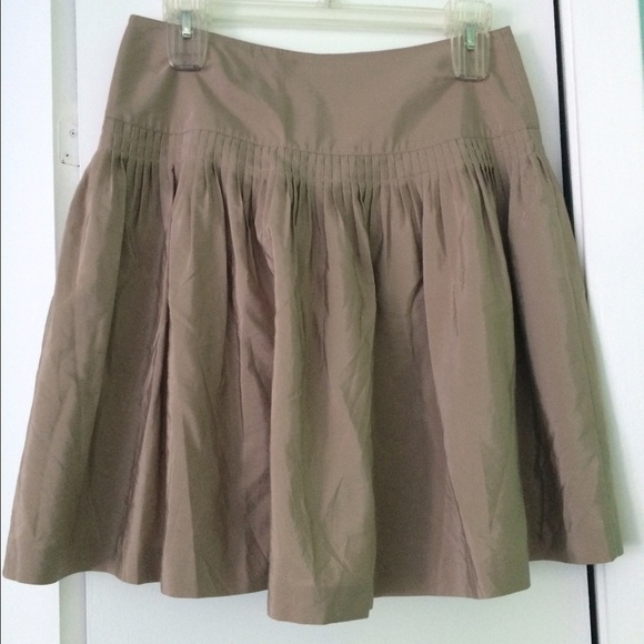 Elegant Ivory Gap Skirt Size 0