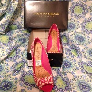 NWT vibrant heels