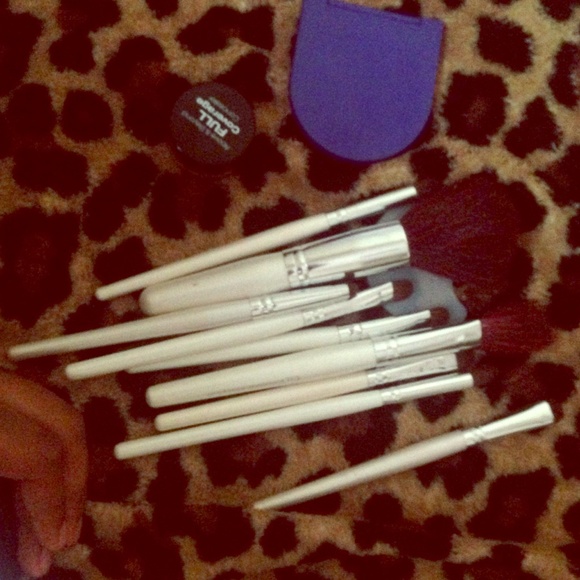 ELF Other - ELF make up brushes