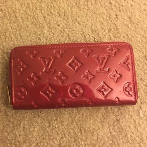 Red Wallet