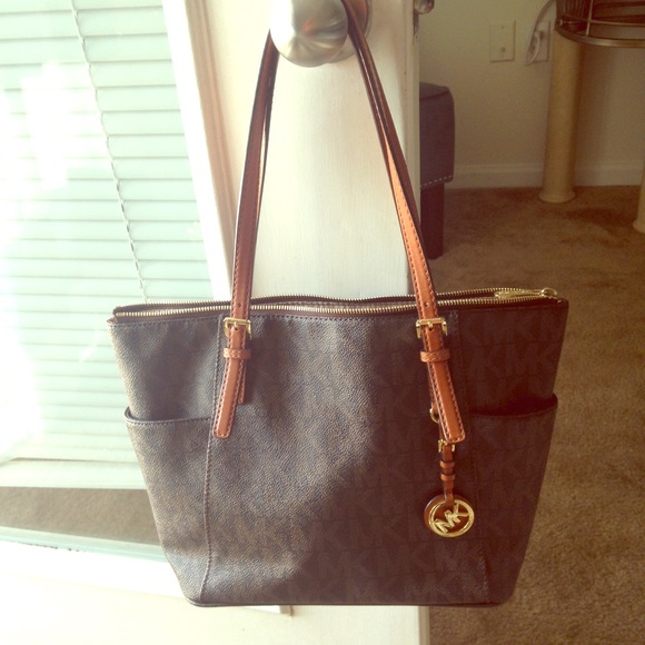 AUTHENTIC Michael Kors Purse