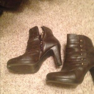 Brown boots