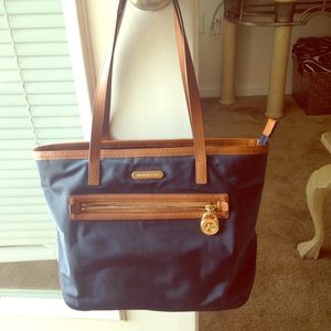 AUTHENTIC Michael Kors Purse