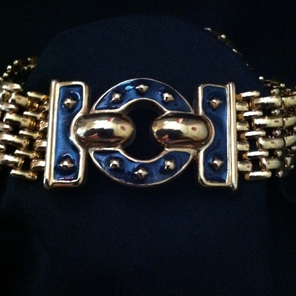 Beautiful Green and Gold Bracelet - Picture 1 of 2