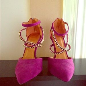 Fuchsia ankle zip pointy heels. Strappy stilettos