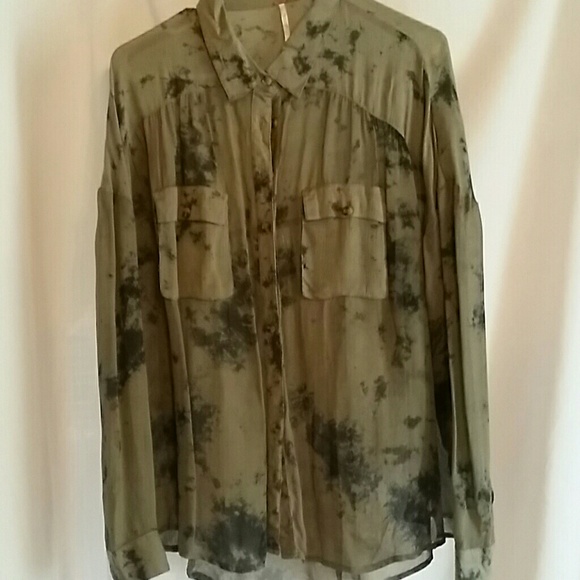 Long sleeve free people button up shirt