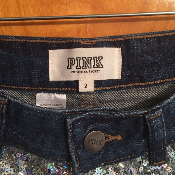 PINK VICTORIA'S SECRET ✨SEQUIN SHORTS💫 - Picture 2 of 4