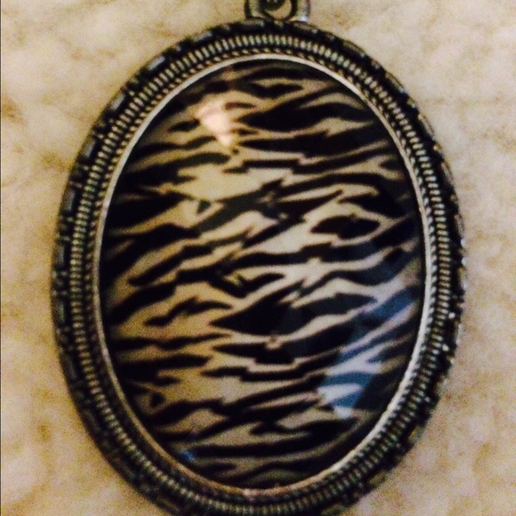 Zebra Pendant necklace. - Picture 2 of 2