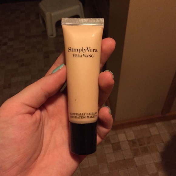 Vera Wang foundation NR101
