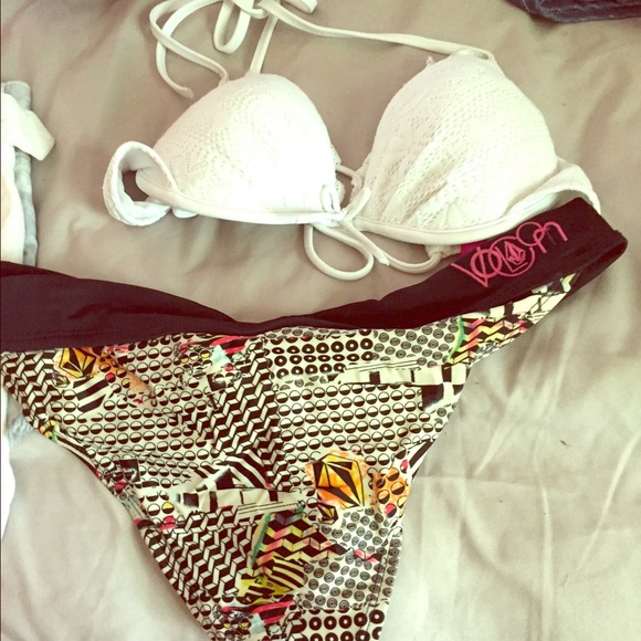 Victoria secret  tops bathing suits   cute