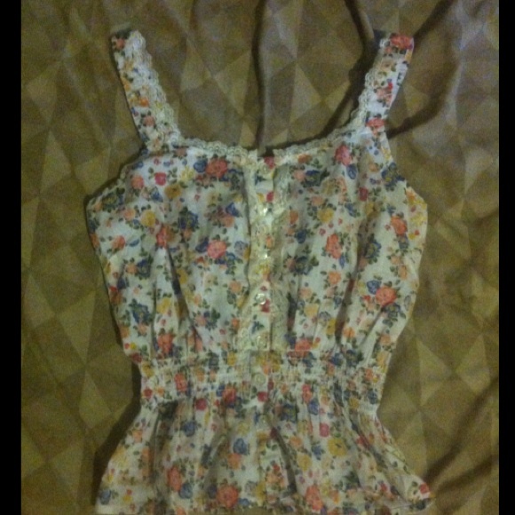 🚫TRADED🚫 Floral Peplum Tank Top - Picture 1 of 1