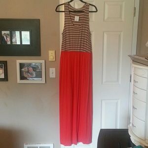 Maxi dress by Color Thread
