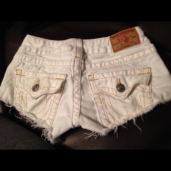 100% Authentic Tru Religion Shorts - Picture 1 of 4