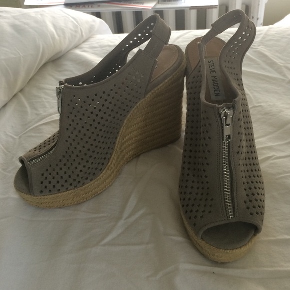 Steve Madden Wedges