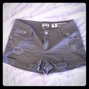 Indigo Rein dark green shorts