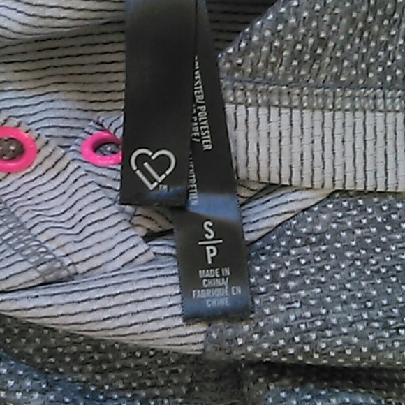 Worn twice , in perfect condition - Picture 2 of 2