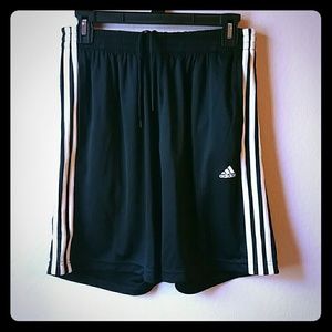 ADIDAS MEN Essen Short Black/White (NWT) (small)