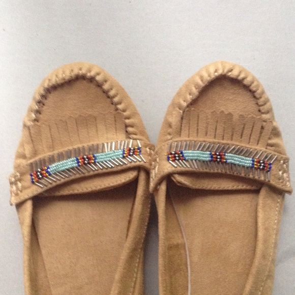 Beaded Moccasins-tan and turquoise