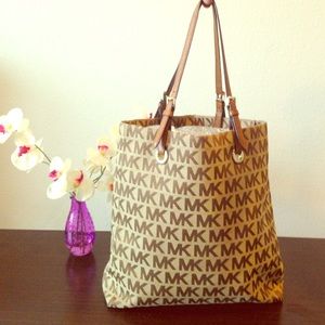 Michael Kors bag