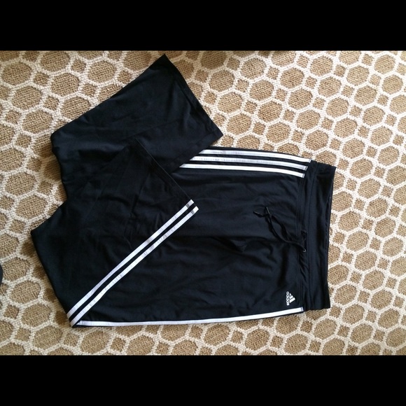 Adidas size medium exercise pant