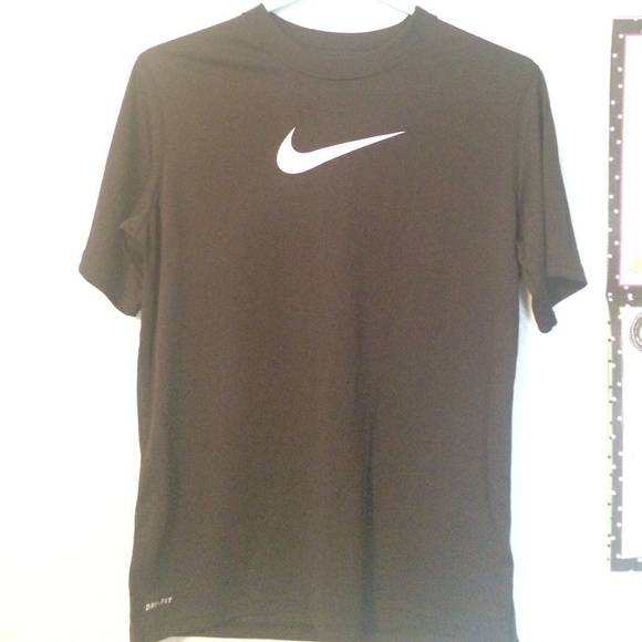 black nike dri-fit
