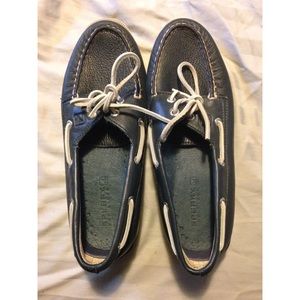 ✨SALE ✨ Sperry Top Siders