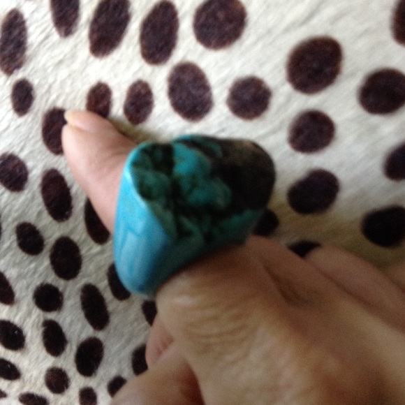 Carved Turquoise Ring - Picture 3 of 3