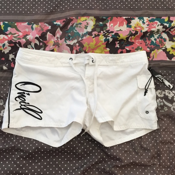 Brand New O'Neil size 5 white Woman's Board Shorts