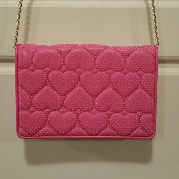 🚫 SOLD 🚫 Betsey Johnson Pink Heart Wallet Clutch - Picture 3 of 4