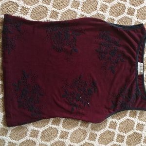 Beaded Bebe burgundy sz M top