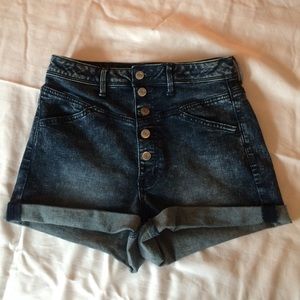 Five button high waisted short