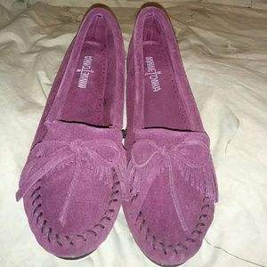 Minnetonka Kilty Suede Moccasins, Plum, Size 8