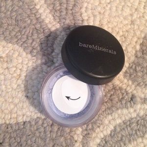 Bare minerals eye shadow in "January"