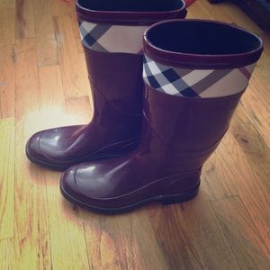 Burberry rain boots .