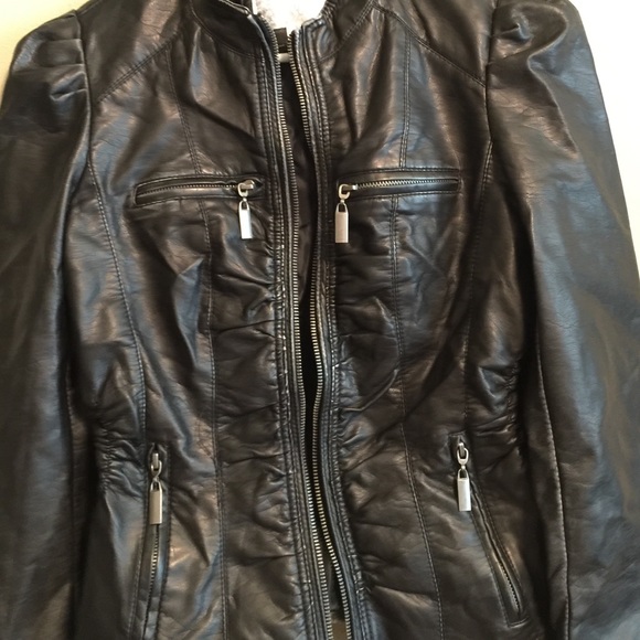 Jacket - Picture 3 of 4