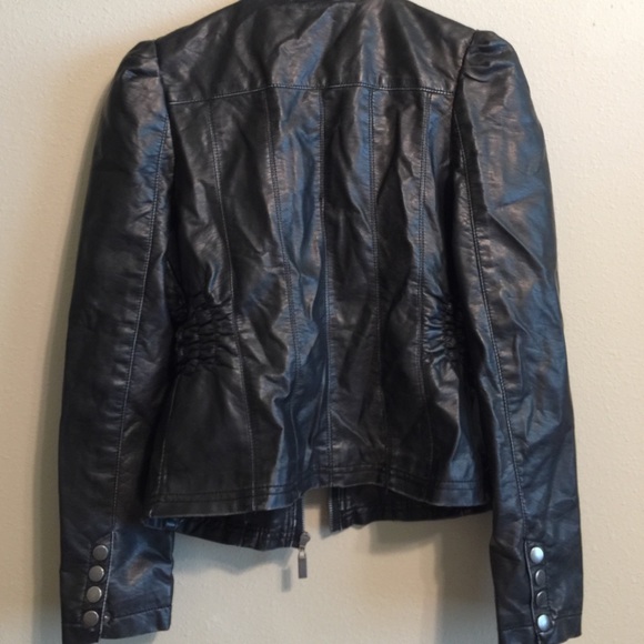 Jacket - Picture 4 of 4