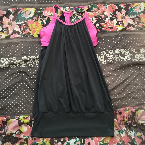 ***Discontinued!!!!! Lululemon No Limits Tank