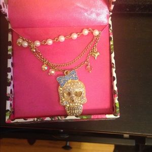 Betsey Johnson sugar skull necklace