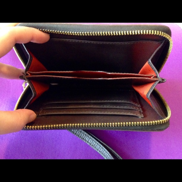 Stella & Dot wristlet - Picture 2 of 3
